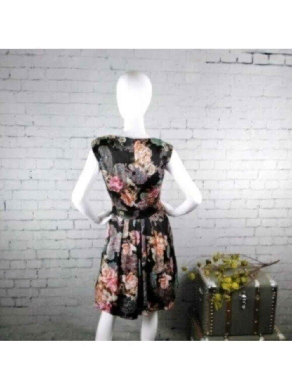 Boston Proper Paisley Fit And Flare Dress Black 8 - Picture 4 of 8